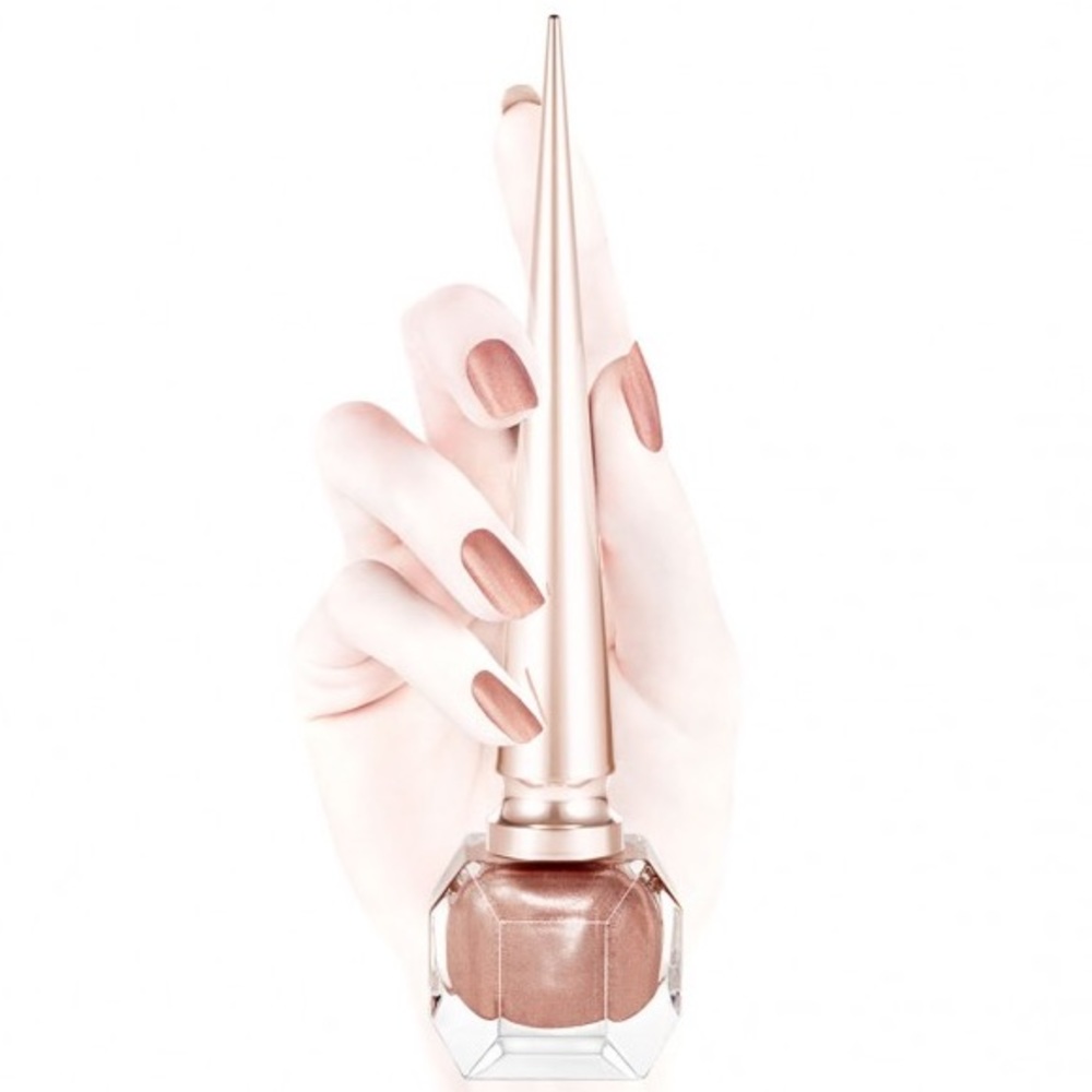 Christian Louboutin preciosa nail colour